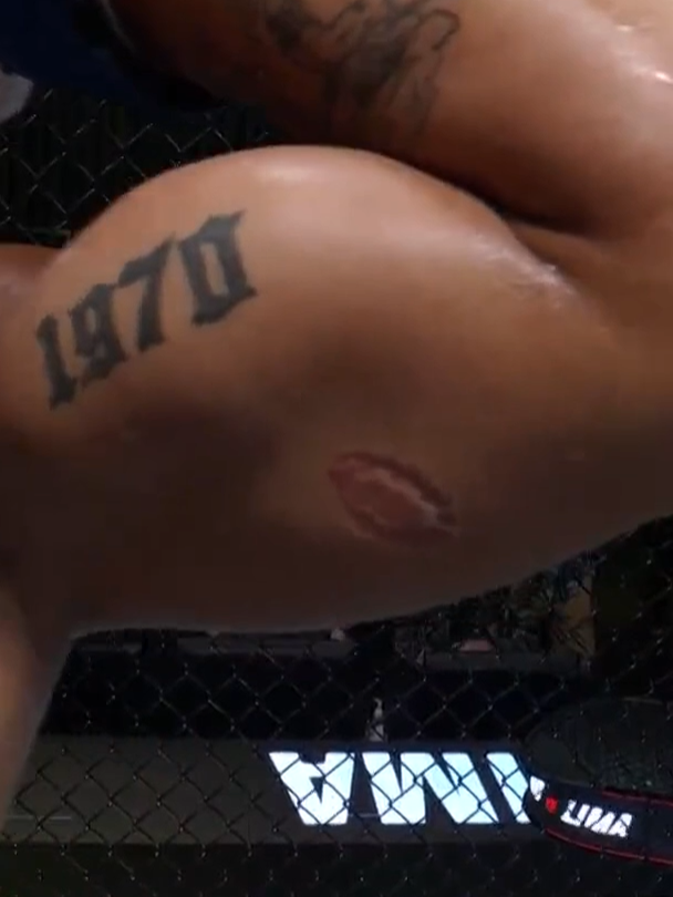 Can confirm, biting is not allowed in the Octagon 😬 #andrelima #ufc #mma