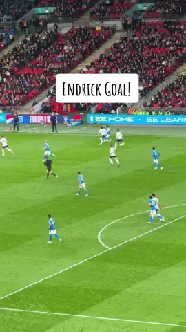Brazil’s Endrick (17 years & 246 days old) set the record as the youngest male goalscorer at Wembley! 😎 #brasil🇧🇷 #brazil #endrick #england #englandfootball #realmadrid #footballtiktok #wembley #wembleystadium #friendly #PremierLeague #uefa #europa #facup #record #mainoo #kobbiemainoo #mufc #united #manunited #laliga 