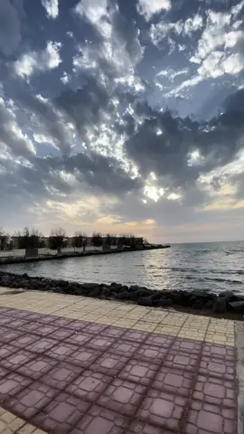 @…🕊  #اكسبلور #explore #foryou #fyp #القنفذة #غيوم #بحر #الكورنيش 