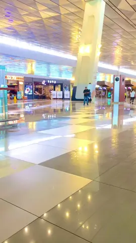 #bandara #soekarnohatta #bandarasoekarnohatta pas tgl 17 Maret 2024 pagi” hujan, ga rame banget jadi cepet chek in nya, ngantri cuma 3 orang trus maju, tanpa hambatan alhamdulillah, ga sempet upload karna lgi di senta, ini hari libur bisa upload, #fyp #fyp #capcut #jakarta #story #storytime #storywhatsapp #storywa #osaka #jepang #kenshuseijapan🇮🇩🇯🇵🎌 #kenshuuseijapan🇮🇩🇯🇵 #kenshuseijapan🇮🇩🇯🇵 #imjapan #lpkjepang #ramadankembalikuat #Ramadan #2024 