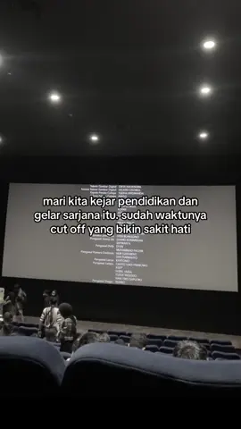 gamau galau2, hidup gue bukan cma tentang pacaran. klo gabisa ngehargai ya gue tinggalin😌