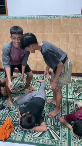 ngakak poooooooooooooooooool🤣🤣🤣#meme #vibesramadhan #fyppppppppppppppppppppppp #4u #freefire 