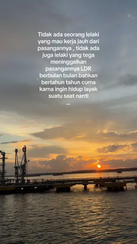 Sabar yah sayang setelah semuanya terwujud kita akan bersama kumpal bareng dan bangun usaha sama sama  #pelaut #pelautpunyacerita #ldrstory #ldr #ldm #pelautindonesia🇲🇨🇲🇨 #fypシ #fyp #papahmuda #rindu #ispelpunyacerita #abdinegara #story #fypシ゚viral 