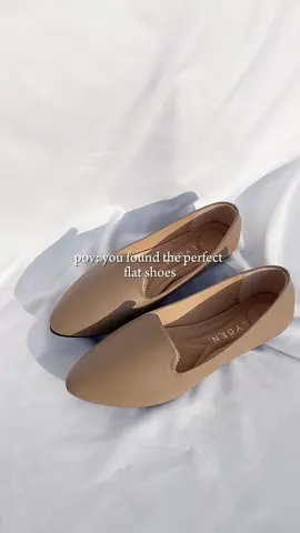 cantik gila flat shoes ni !! 😭🫶🏻 sesuai sangat for daily use 😍 murah pun murah  💓  #flatshoes #flatshoeswanita #kasutflatwanita #kasutbertutup #kasutbertutupwanita #kasutoffice #officewear #kasutstudent