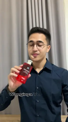 Jadi masih ragu buat checkout Romano Eau De Toilette nih, Bromano? Cek keranjang kuning dan e-commerce favorit lo sekarang😎 #romanoindonesia #parfumcowok #parfumhalal 