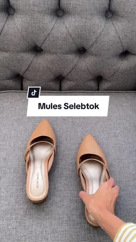 Mules nya Selebtok. Siapa yang udah punya si Lillie Sandal Mules ini? yang belum punya wajib CO karena lagi ada promo di live streaming🤩🥰 #belilokal #racuntiktok #rekomendasisandal #sandalempuk 