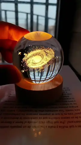 This galaxy crystal ball night light is soooo romantic🥺🥺#nightlight #nightlamp #galaxylight #galaxynightlight #crystalball #galaxycrystalball 