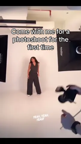 Making my dreams come true 🎊🩷 #foryou #fyp #makeup #modeling #uae #model #photoshoot 