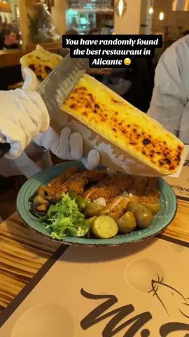 #alicante #travel #traveltiktok #travellover #spain #costablanca #restaurant #food 
