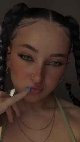 🫶🏽 FLO