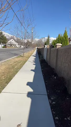 Walking on the sidewalk #us #utah
