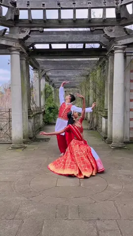 Wishing our Family, Friends and Fans a prosperous, colourful and joyous Holi   @Pavishen Paideya @Shanay Paideya  Videography @Quinton Govender  #haddkarde #dance #bollywood #holi #desi #tiktokdance #performance 