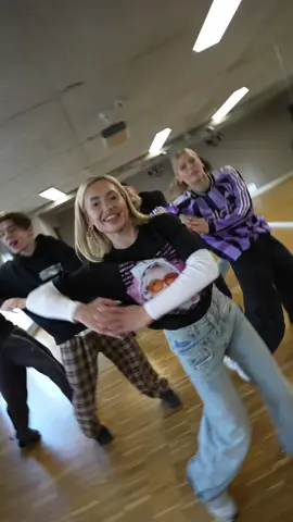 bujaaaaa 🌊 choreo @Julia Stawska 