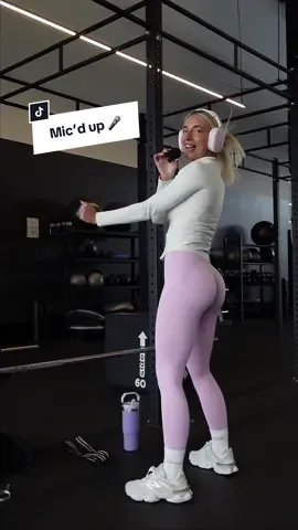 love me some RDL’s for the juicy glutes 🤝🏼 @DFYNE 