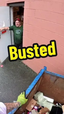 Employee busted me in the dumpster taking rare Sculptures and electronics 😆.  #dumpsterdiving #police #caught #busted #gamer #pc 