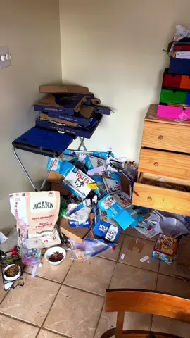 If only this Kitchen Cleaning Transformation was actually this fast and easy 🤭🧼 #CleanTok #kitchencleaning #creatorsearchinsights #organizingtiktok 