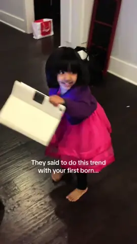 She became a #swiftie 7 Years ago 😍 I can’t believe I found this video! #browngirl #browntiktok #swifttok #taylorswift #momanddaughter #MomsofTikTok #erastour #taylorswift 