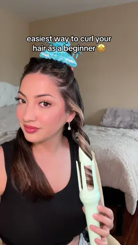 #automatichaircurler #haircurler #automatichaircurlerreview #viralautomatichaircurler #viralcurlingiron #rotatingcurlingiron #viralrotatingcurlingiron #hairtok #easyhairtool #easyhairtutorial
