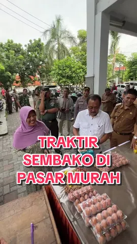 Pasar Murah di Surabaya onok maneh Rek! Kali ini Saya meninjau Pasar Murah di Kecamatan Rungkut. Ternyata, harga sembako di Pasar Murah cukup jauh dengan yang ada di pasaran Rek. Ada yang ke pasar murah tadi pagi Rek? #cakji #cakj1 #surabaya #sidak #pasarmurah #pasar #sembako