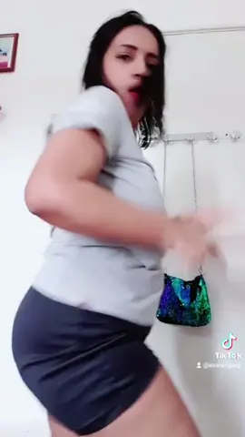 Shaky Shaky 😍  #hikawan2 #eswarigarg 