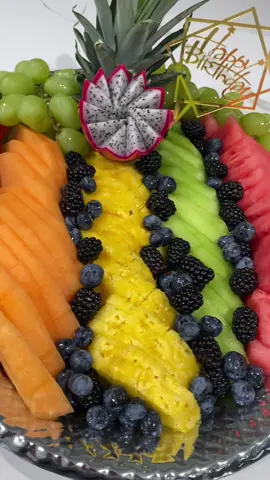 Fruit platter 🍇🍉🍍🍓🍓#fruitplatter #fruitplatterideas #fruitsbasket #fruit #fruitfiesta 