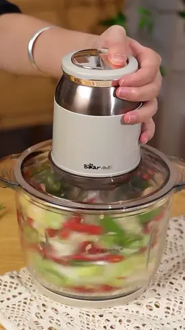 Bear 2 lít là chiếc máy xay thịt đa năng được chị Hằng Du Mục chia sẽ tích cực trong thời gian gần đây. #mayxaythitdanang #mayxaythitdanangbear #mayxaythitbear2l #bearvietnamchinhhang #mayxaybear2l 