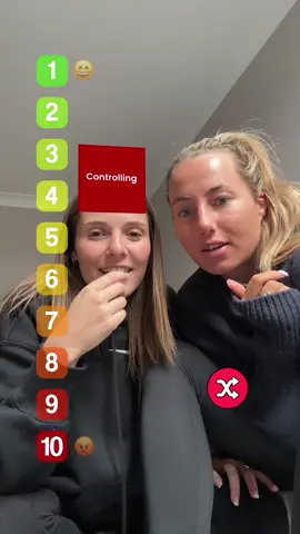 Green or red flagsssss 👀🤣 @Ellie Collins 