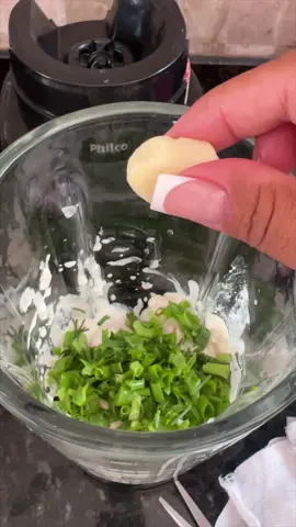 Creme verde fácil de fazer e não vai óleo 😊  #creme #maionesecaseira #cremeverde #saudavel #comofazer #dicaskasandra #kasandradicas #receitas 
