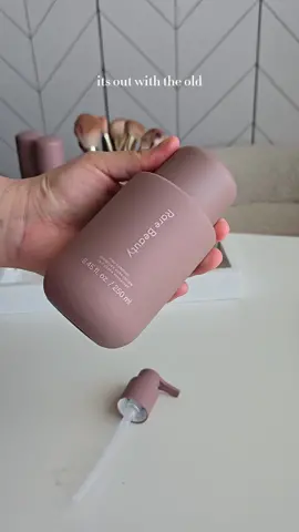 free pump? from Rare Beauty? wow, thank you!!  #thankyou #RareBeauty #bodylotion  #findcomfort #rarebeauty #rarebeautymakeup #bodycare #skincare ##rarebeautybyselenagomez #selenagomez #selenagomezfan  #selenagomezedit #selenagomezvideos #rarebeautyblush #softpinch #makeup #fyp #foryoupage #foryou #4u #rec #recommendations #селенатор #селенагомес #селенагомез #sg3 ##selenatiktok #selenator #skincareroutine #bodycareroutine #comfort #therapy #therapytiktok #comfortable #loveyourself #Love #rarebeautyhighlighter #rarebeauty_rus #rarebeautylipoil #sharewithrare#sg3 #222 #loveon #feb22 #newera #newmusic #newsong #selenagomez #selenagomezedit #selenagomezvideos #selenagomezfan #selenator #sg3 #rarebeauty_rus #rarebeautymakeup #rarebeautyhighlighter #staypositive #rare #sephora #rarebeautyblush #swiftie #taylena #sephorahaul #queen #OOTD #селенатор #селенагомез #лайк #жизньвсша #лосанджелес #калифорния #sharewithrare #selenagomezfanpage #singlesoon #boyfriend #single #comingsoon #selena #slaylena #newsingle #sheiscoming #handstomyself #revival #selenagomeznight #dtla #losangeles #club90sla #club90s #sgnight #newyork #NYC #omitb #onlymurdersninthebuilding #findcomfort #rarebeauty #rarebeautymakeup #bodycare #skincare ##rarebeautybyselenagomez #selenagomez #selenagomezfan #selenagomezedit #selenagomezvideos #rarebeautyblush #softpinch #makeup #fyp #foryoupage #foryou #4u #rec #recommendations #селенатор #селенагомес #селенагомез #sg3 ##selenatiktok #selenator #skincareroutine #bodycareroutine #comfort #therapy #therapytiktok #comfortable #loveyourself #Love #rarebeautyhighlighter #rarebeauty_rus #rarebeautylipoil #sharewithrare 