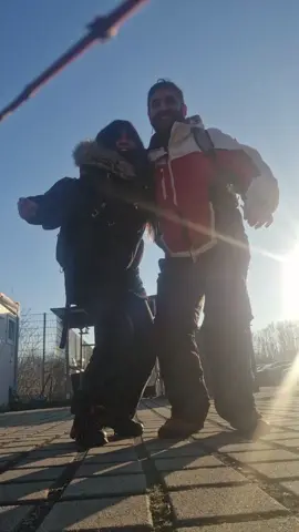 @David Maya Guerra parte 1 #travel #traveltiktok #riseandshine #rise #viaje #españolesporelmundo #viajarbarato #viajar #budapest #budapest #hungary #bratislava #bratidlavaguide #amigos #friends #viajarparavivir 