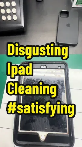 This ipad needed a bath 🛁🧼#ipad #cleaning #satisfying #ipadcleaning #phonerepair #jacobrosstech 