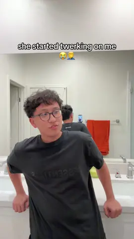 She didnt know i was recording 😭🤦‍♂️#fyp 