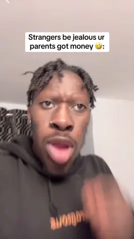 How rich kids get attcked 4 no reson😂 #emanwekesa #emanskit 