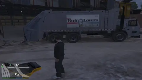 wecome to GARBAGE TRUCK job lets  go to work