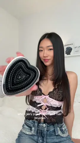 And it’s heart shape😭 SO CUTE💕 You can get it on amazon!! #ReFa #ReFaHeartBrush #amazonfinds 