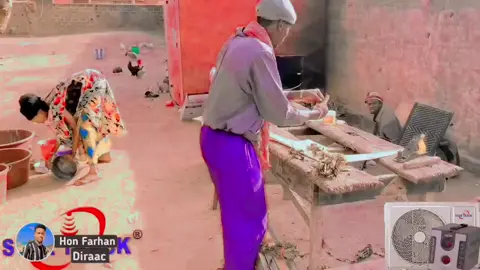 cali hunguri oo dhaawac karsade buufka kula tuntay #1million #followme #2024comandian #fypシ゚viral #varival #fyp #comandian #viralvideo #iskudays #basadiir_ #follow #fypシ #basadiir #basadiir😂😂😂😂 #cali_hunguri 