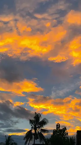 Pesona cewek yg suka lagu we don’t talk anymore💍💍 #sunset #xyzbca #fyp 