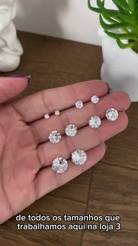 Brincos de zirconia unissex, a partir de $15,00 ✨ #brincos #zirconia #fy #fypage #brincosmasculinos #brilho #vaiprofy 