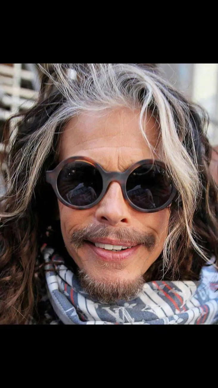 Its a beautiful day today as i mark my 76 years birthday🎂..greatful to God for life and thank you to everyone bringing me happiness most especially yall my lovely fans.🌺❤️ You can say a prayer and well wishes for me at  the comment section.. love y’all❤️❤️ #steventyler  #aerosmithfans  #aerosmith 