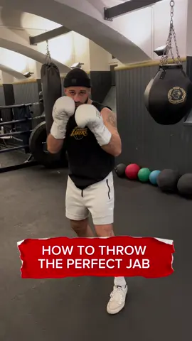 HOW TO THROW  THE PERFECT JAB 🥊💪🏽 #boxing #training #fyp #foryou #fy #boxinglife #hardwork #powerpunch #boxingtraining #boxeo #box #boyfriend #strong #sport 