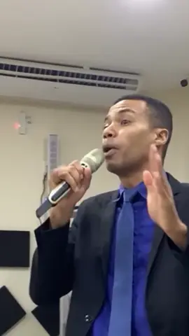 “Mas ele foi traspassado pelas nossas transgressões e moído pelas nossas iniquidades; o castigo que nos traz a paz estava sobre ele, e pelas suas pisaduras fomos sarados.” - Isaías 53 #evangelho #Palavra #Bíblia #palavradedeus #bibliasagrada #jhonatancarlos #pregação #palavradehoje #palavra #pentecostal 