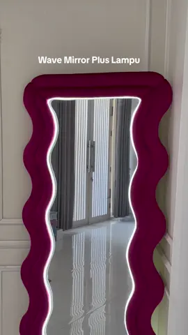 Bagus banget lho kasih lampu gini #JelajahRamadan #cermin #kaca 