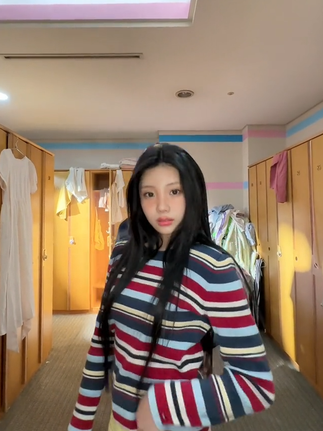 ILLIT 심장이 막 뛰어💓 #ILLIT #아일릿 #Magnetic #SUPER_REAL_ME