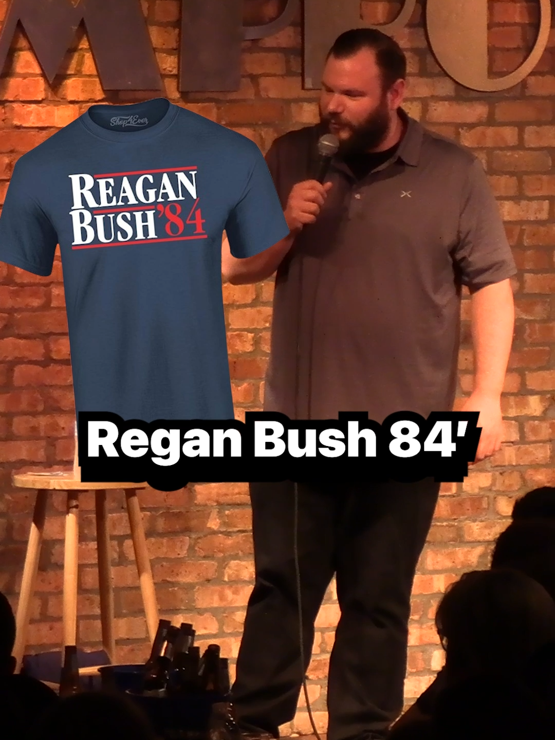 Interesting approach to answering questions #standupcomedy #funny #crowdwork #standup #comedyvideo #jokes #funnyvideo