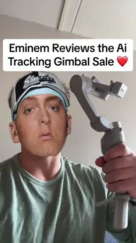 This Ai tracking gimbal is a GAME CHANGER 😱 Only the GOATS use it!! Huge sale hurry and get one!!! #filminghacks #gimbal #techgadgets #AlTracker #gimbalstabilizer #contentcreators #videocreators 
