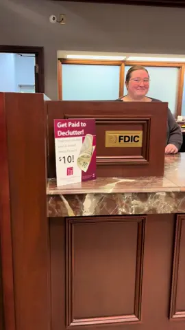 Thank you to Farmers and Mechanics Bank in town for sponsoring the eclipse weekend! Be sure to check out if they have anymore glasses! You need to be sure to protect those eyes!  #eclipse2024 #betterINbloomfield #pathoftotality 