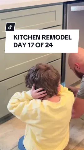 I called in the big guns today for some help💪🏽 #kitchen #kitchenremodel #kitchenrennovation 