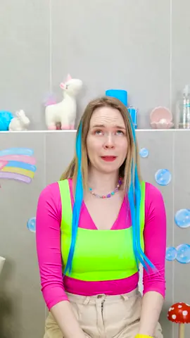 She needs to focus 😤💩 #BestFriends #pranks #toilettok #crafts #123gohouse 