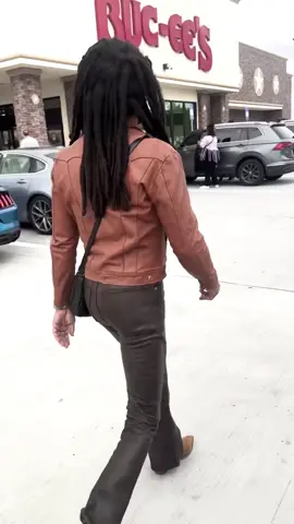 First time at #Bucees... So many smiling faces and warm hearts. We are all #Human. See you on the road!