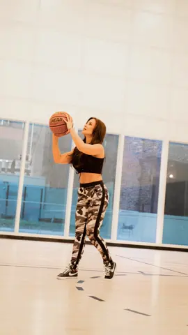 Sometimes the only thing standing between you and your dreams 💭 is the courage to shoot your shot .. #shootyourshot #courage #dreams #tuesdayinspiration #fyp 